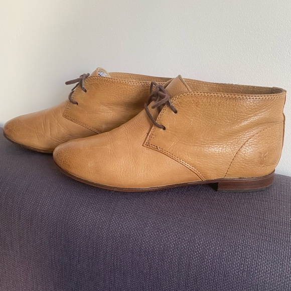 Women’s Frye Shoe - Picture 8 of 14